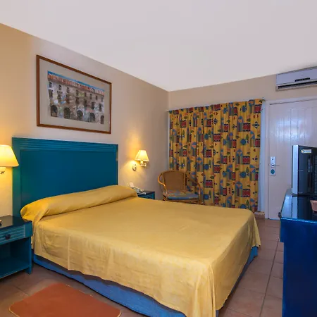 Hotel Villa Tropico-3