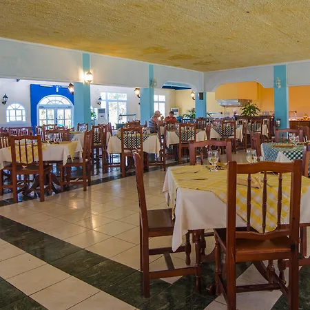 Hotel Villa Tropico-2